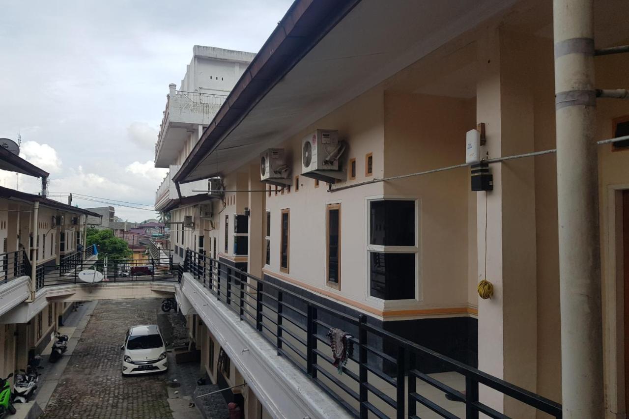 Oyo 91647 Sanina Residence Pematangsiantar Exterior foto